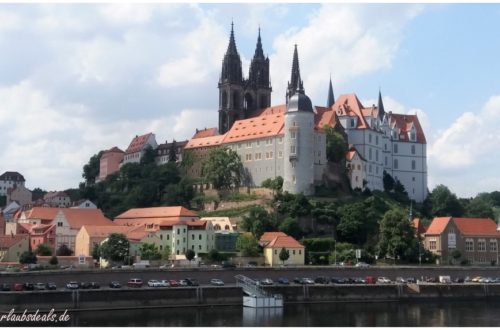 Albrechtsburg und Dom zu Meißen fotografiert vom rechten Elbufer