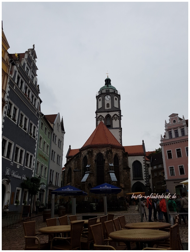 Marktplatz von Meißen mit Frauenkirche